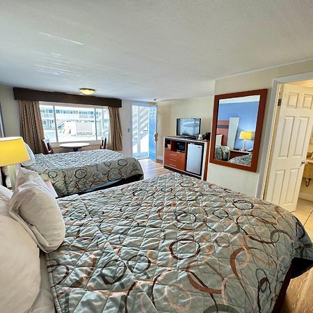 Days Inn By Wyndham - Cape Cod West Yarmouth Buitenkant foto