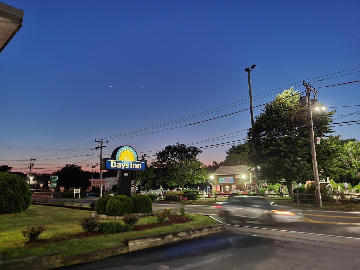 Days Inn By Wyndham - Cape Cod West Yarmouth Buitenkant foto