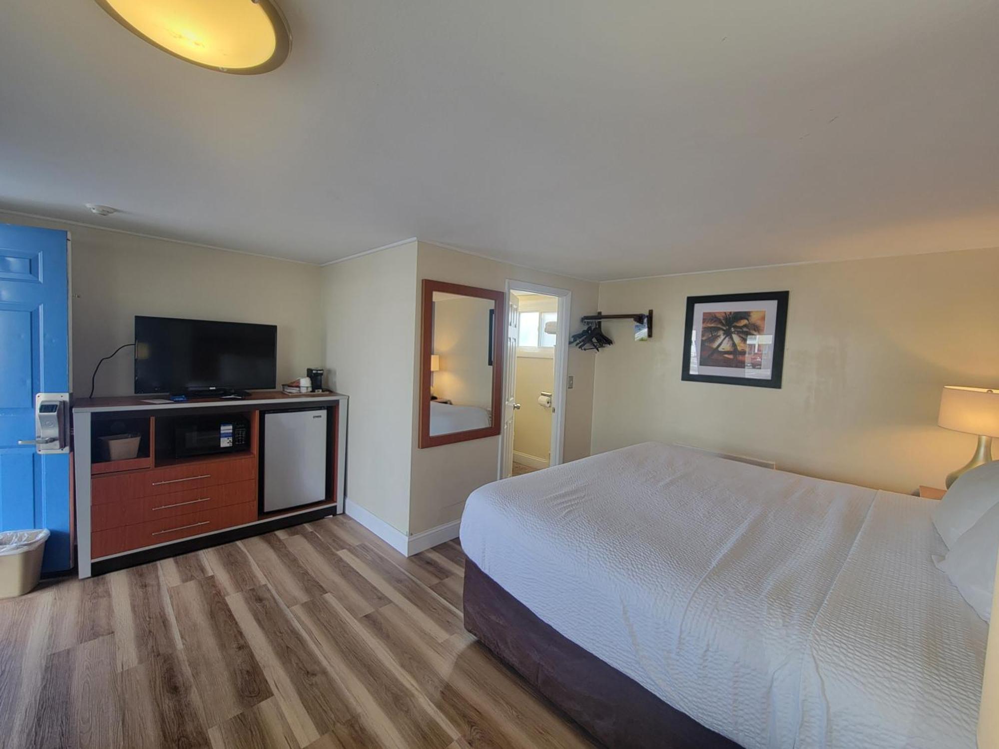 Days Inn By Wyndham - Cape Cod West Yarmouth Buitenkant foto