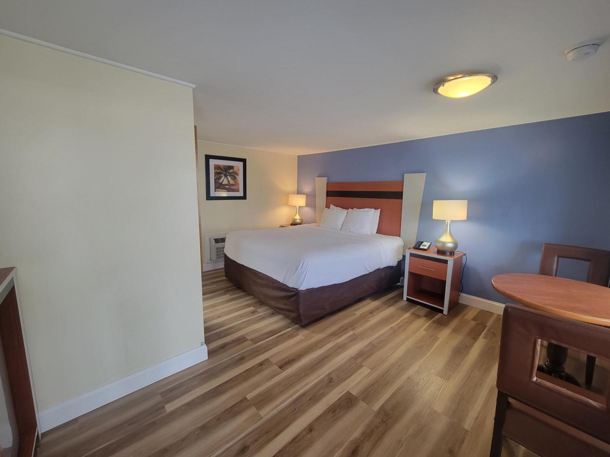 Days Inn By Wyndham - Cape Cod West Yarmouth Buitenkant foto