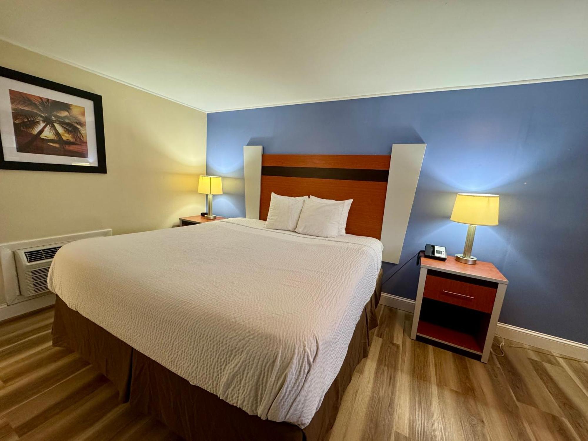 Days Inn By Wyndham - Cape Cod West Yarmouth Buitenkant foto