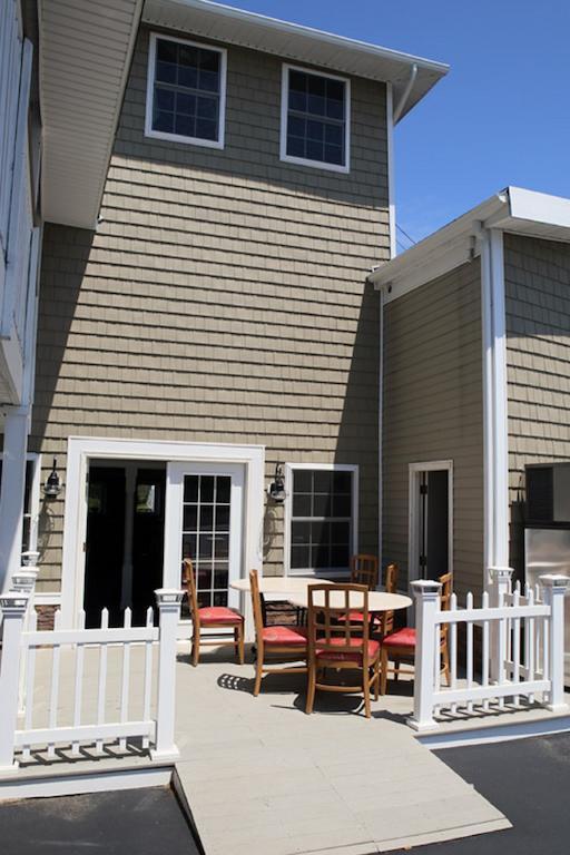 Days Inn By Wyndham - Cape Cod West Yarmouth Buitenkant foto